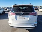 2018 Toyota Rav4 Se White vin: JTMNFREV3JJ735886