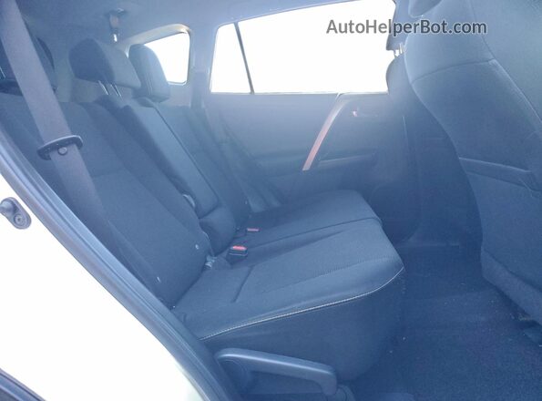 JTMRFREV1GD179098 2016 TOYOTA LE White Vista interior trasera