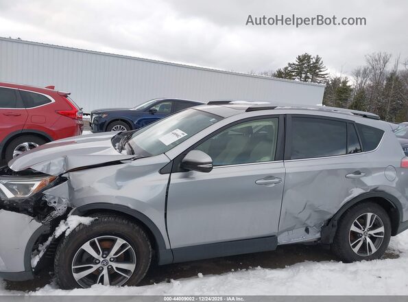 JTMRFREV9JJ212082 2018 TOYOTA LE Серебряный 