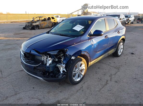 KL4MMBS23PB126863 2023 BUICK ENCORE Blue Vista tres cuartos delantera izquierda
