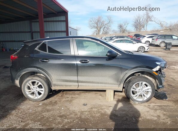 KL4MMCSL8NB051993 2022 BUICK ENCORE Черный Вид задней части салона