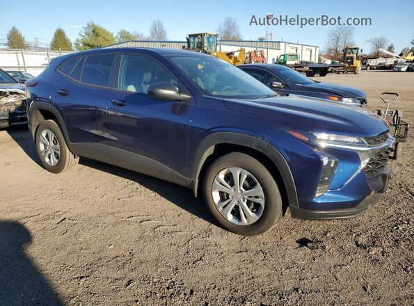 KL77LFE27RC204922 2024 CHEVROLET TRAX Синий Передняя правая четверть