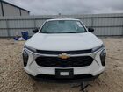 2025 Chevrolet Trax Ls Белый vin: KL77LFEP8SC181121 Damage: Front Bumper, Heavy Scratch, 1 To 2 Inches