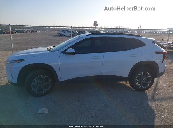 KL77LHEP4SC256912 2025 CHEVROLET TRAX Белый Панорамный вид салона 360°