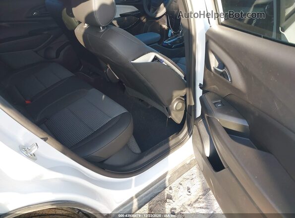 KL77LHEP4SC256912 2025 CHEVROLET TRAX Белый Вид наклейки с VIN-кодом
