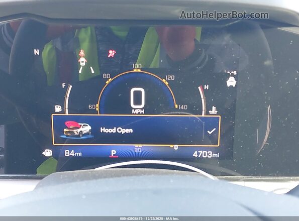 KL77LHEP4SC256912 2025 CHEVROLET TRAX Белый 