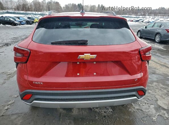 KL77LHEP6TC005827 2026 CHEVROLET TRAX Бордовый Вид сзади