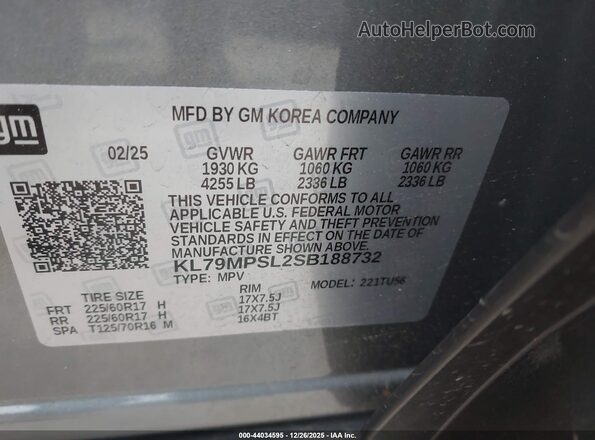 KL79MPSL2SB188732 2025 CHEVROLET TRAILBLAZER Gray Vista del compartimento del motor