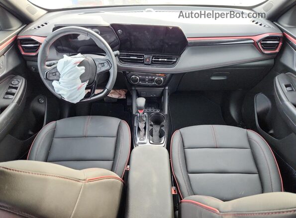 KL79MTSL1TB013866 2026 CHEVROLET TRAILBLAZER Белый Вид панели приборов