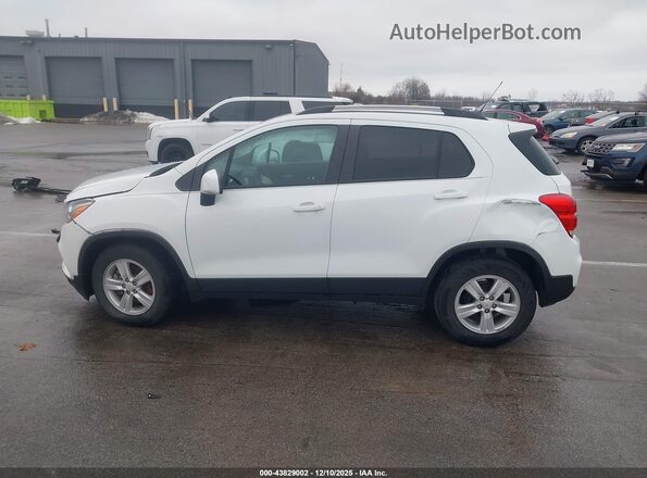 KL7CJLSB2MB310409 2021 CHEVROLET TRAX White 360 interior view