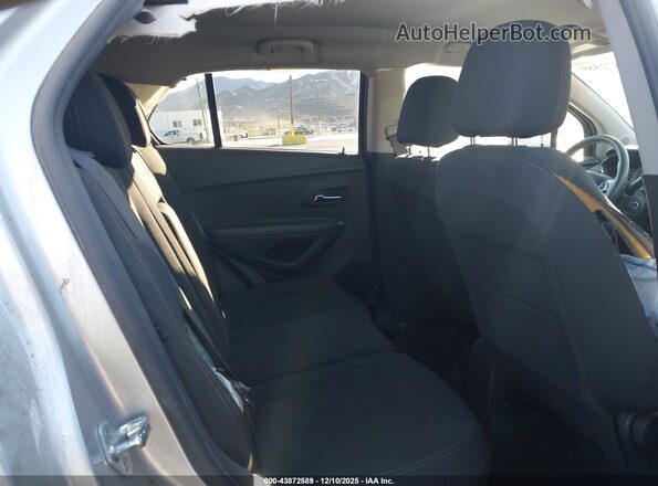 KL7CJNSM2NB545214 2022 CHEVROLET TRAX Серебряный Вид наклейки с VIN-кодом