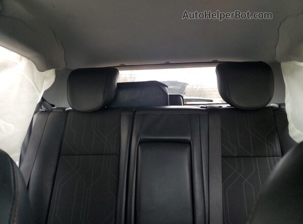 KL7CJPSB3KB924437 2019 CHEVROLET TRAX Black Rear seats view
