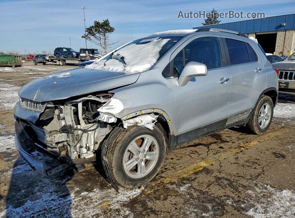 KL7CJPSB4JB712998 2018 CHEVROLET TRAX Silver Front left