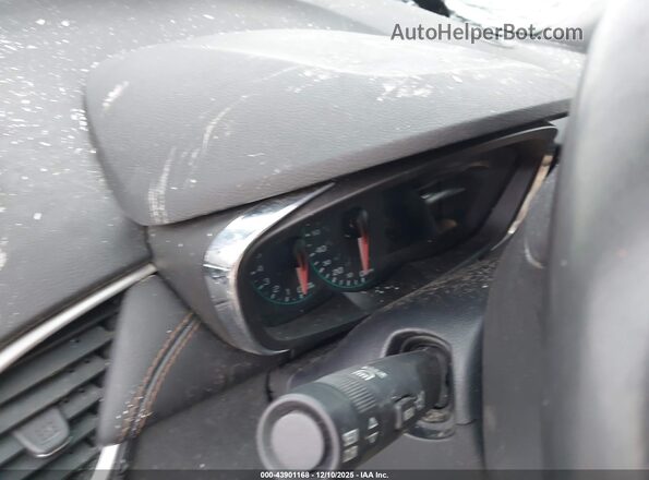 KL7CJPSB5MB353956 2021 CHEVROLET TRAX Бежевый Вид задних сидений