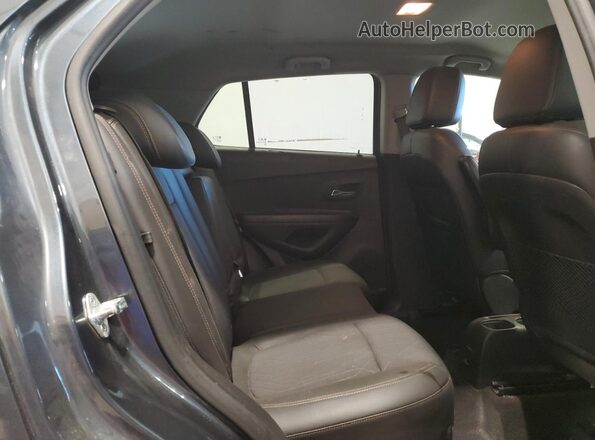 KL7CJPSM1NB539772 2022 CHEVROLET TRAX Серый Вид задней части салона