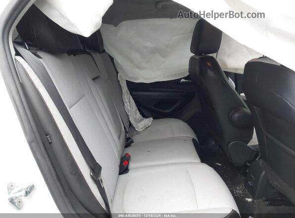 KL7CJPSM5NB533120 2022 CHEVROLET TRAX White VIN sticker view