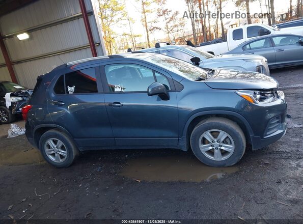KL7CJPSM6MB364319 2021 CHEVROLET TRAX Серый Вид задней части салона