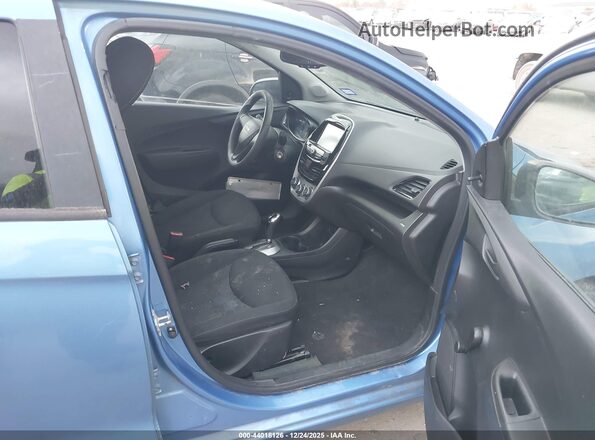 KL8CB6SA0GC610238 2016 CHEVROLET SPARK Синий Вид салона спереди
