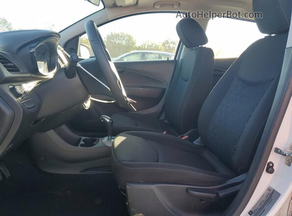 KL8CB6SA2NC026307 2022 CHEVROLET SPARK Белый Вид салона спереди