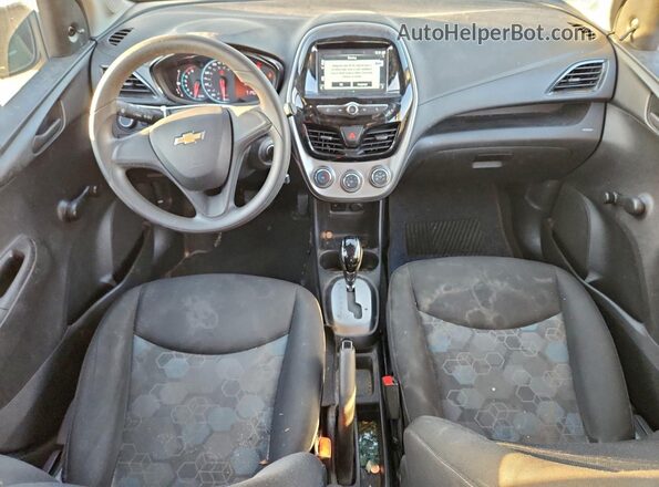 KL8CB6SA4JC474381 2018 CHEVROLET SPARK Silver წინა პანელის ხედი