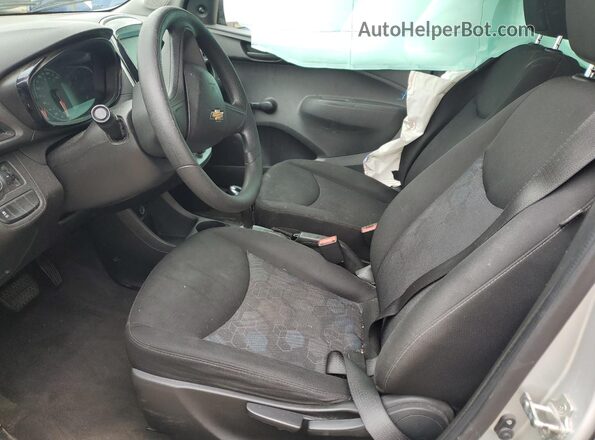 KL8CB6SA7JC431881 2018 CHEVROLET SPARK Silver წინა სალონის ხედი