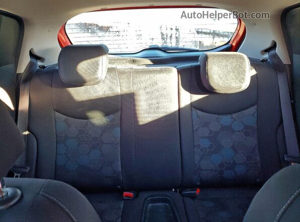 KL8CD6SA1GC611022 2016 CHEVROLET SPARK Красный Вид задних сидений