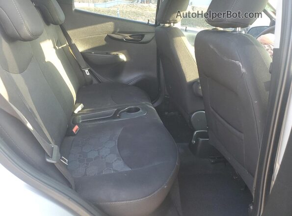 KL8CD6SA2JC471120 2018 CHEVROLET SPARK Silver უკანა სავარძლების ხედი