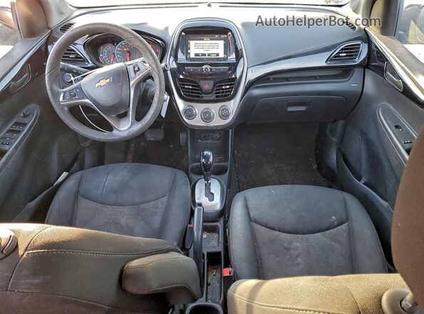 KL8CD6SA3HC765555 2017 CHEVROLET SPARK Purple Widok deski rozdzielczej