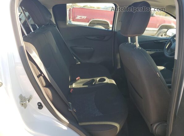 KL8CD6SA3LC450537 2020 CHEVROLET SPARK Белый Вид задних сидений