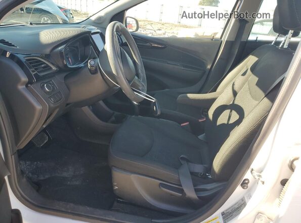 KL8CD6SA3LC450537 2020 CHEVROLET SPARK Белый Вид салона спереди