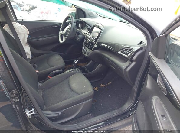 KL8CD6SA7MC220923 2021 CHEVROLET SPARK Черный Вид салона спереди
