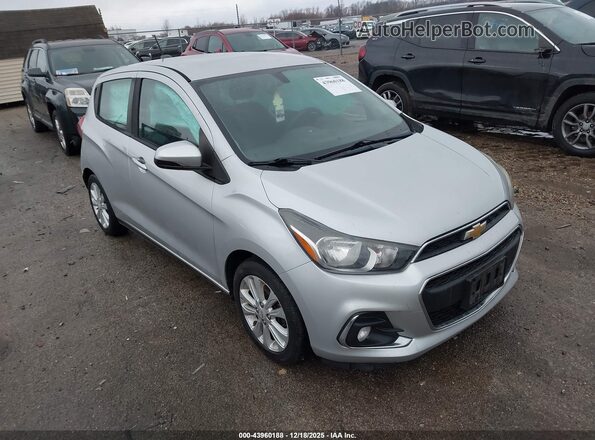 KL8CD6SA9HC794543 2017 CHEVROLET SPARK Silver Przód prawy