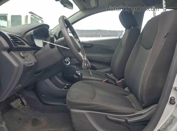 KL8CD6SA9LC459453 2020 CHEVROLET SPARK Серебряный Вид салона спереди