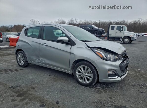 KL8CD6SA9LC459453 2020 CHEVROLET SPARK Серебряный Передняя правая четверть