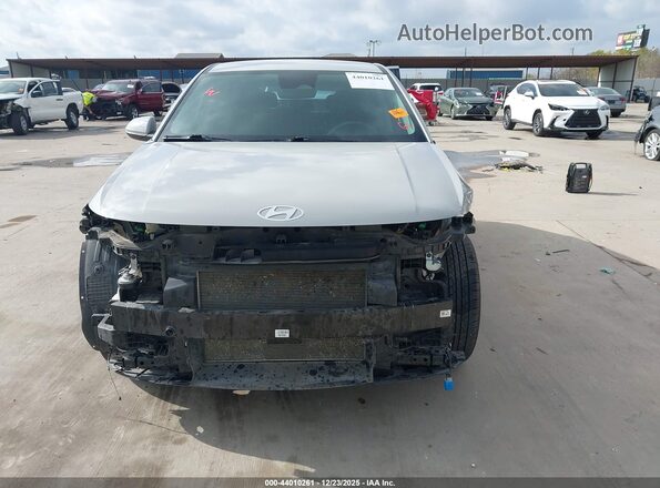 KM8HA3AB1RU079469 2024 HYUNDAI KONA Gray Вид задньої частини салону
