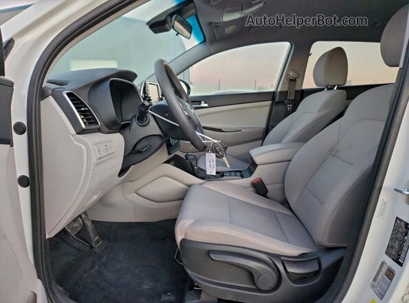 KM8J2CA46LU168056 2020 HYUNDAI TUCSON White Vista interior delantera