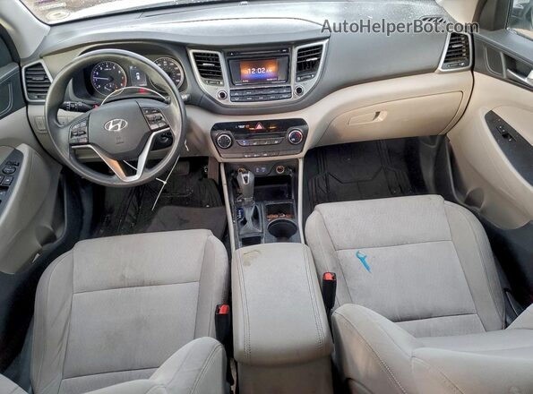 KM8J3CA24GU038679 2016 HYUNDAI TUCSON Серебряный Вид панели приборов