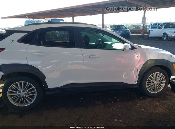 KM8K22AAXMU739733 2021 HYUNDAI KONA White სალონის 360-გრადუსიანი ხედი