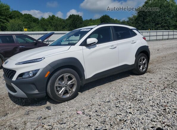 KM8K6CAB5PU975360 2023 HYUNDAI KONA Белый Передняя левая четверть