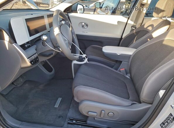 KM8KMDDF2RU281965 2024 HYUNDAI IONIQ Gray წინა სალონის ხედი