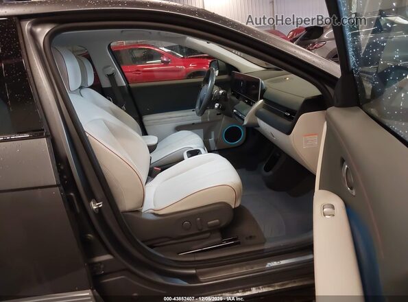 KM8KRDAF6NU064628 2022 HYUNDAI IONIQ 5 Серый Вид салона спереди