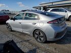 2022 Hyundai Ioniq Limited Silver vin: KMHC05LC5NU269090