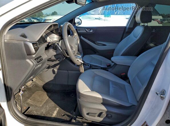 KMHC05LC9MU261069 2021 HYUNDAI IONIQ White Вид салону спереду