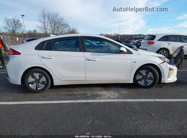 KMHC65LC1JU087220 2018 HYUNDAI IONIQ HYBRID Белый Вид задней части салона