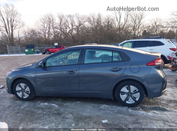 KMHC65LC6HU056023 2017 HYUNDAI IONIQ HYBRID Серый 