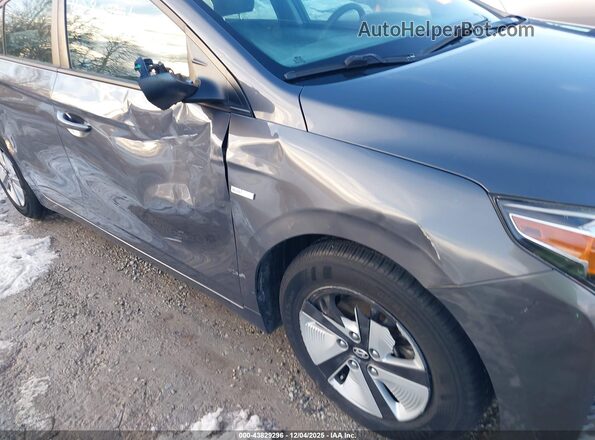 KMHC65LC6HU056023 2017 HYUNDAI IONIQ HYBRID Серый Вид спереди