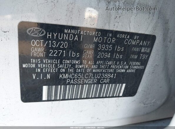 KMHC65LC7LU238841 2020 HYUNDAI IONIQ HYBRID White Engine compartment view