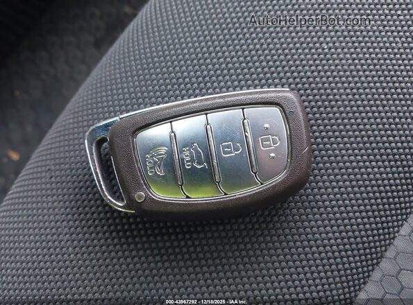 KMHC65LC9KU164658 2019 HYUNDAI IONIQ HYBRID Белый Вид панели приборов