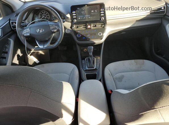 KMHC65LD2MU251541 2021 HYUNDAI IONIQ Синий Вид панели приборов