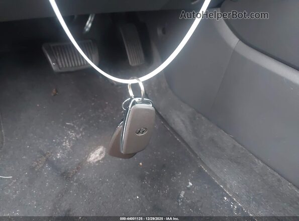 KMHC75LC1HU031883 2017 HYUNDAI IONIQ HYBRID White Вид панелі приладів